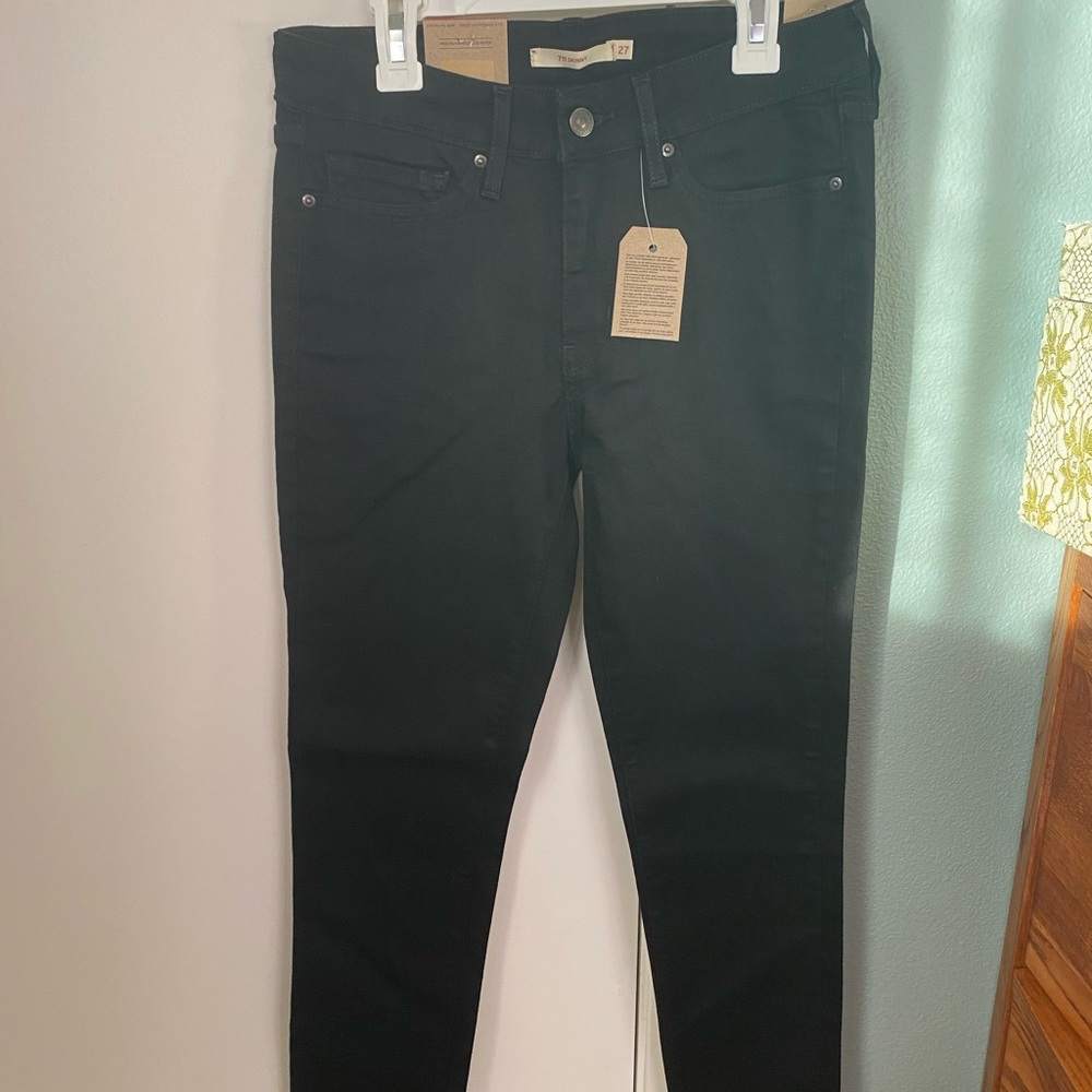 MID RISE 711 SKINNY BLACK LEVIS